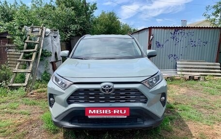 Toyota RAV4, 2019 год, 4 999 999 рублей, 2 фотография