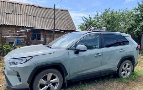 Toyota RAV4, 2019 год, 4 999 999 рублей, 13 фотография