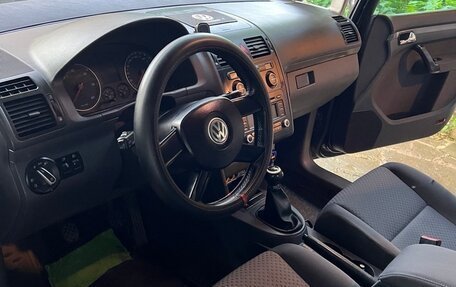 Volkswagen Touran III, 2005 год, 666 666 рублей, 9 фотография