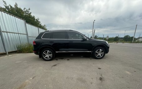 Volkswagen Touareg III, 2011 год, 2 100 000 рублей, 8 фотография