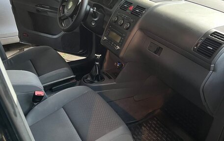 Volkswagen Touran III, 2005 год, 666 666 рублей, 12 фотография