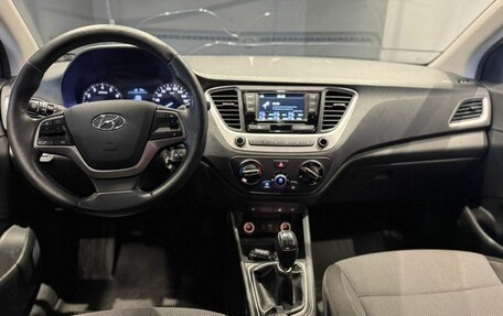 Hyundai Solaris II рестайлинг, 2018 год, 1 230 000 рублей, 8 фотография