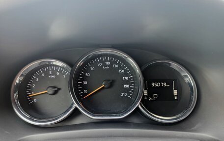 Renault Logan II, 2021 год, 1 239 000 рублей, 12 фотография
