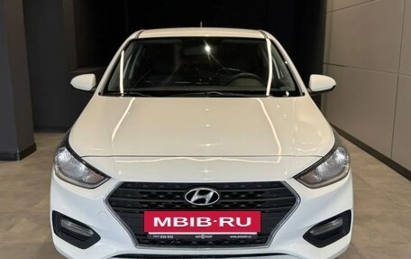 Hyundai Solaris II рестайлинг, 2018 год, 1 230 000 рублей, 3 фотография
