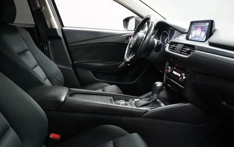 Mazda 6, 2017 год, 1 880 000 рублей, 12 фотография
