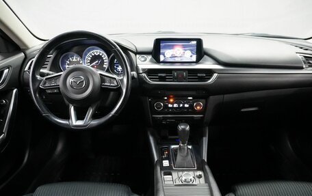 Mazda 6, 2017 год, 1 880 000 рублей, 14 фотография