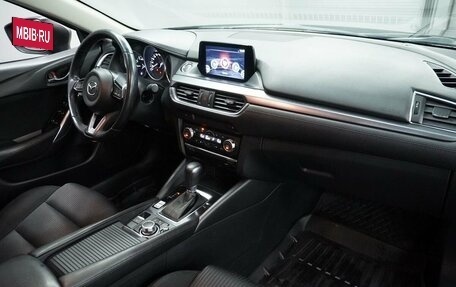 Mazda 6, 2017 год, 1 880 000 рублей, 11 фотография