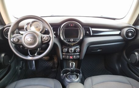 MINI Hatch, 2019 год, 1 832 000 рублей, 12 фотография