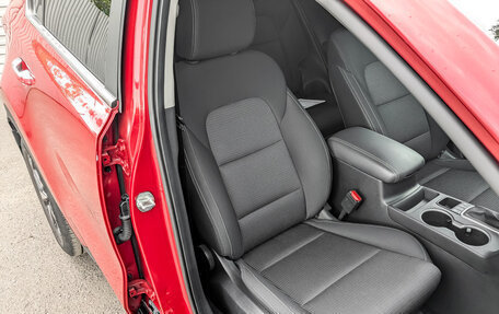 KIA Sportage IV рестайлинг, 2021 год, 2 300 000 рублей, 24 фотография