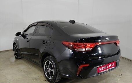KIA Rio IV, 2018 год, 1 310 000 рублей, 7 фотография