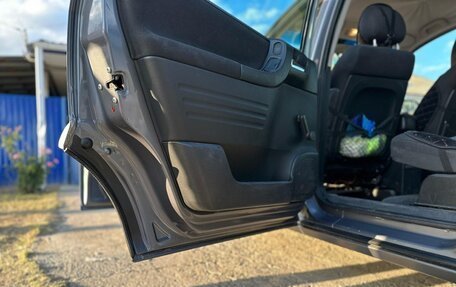 Opel Zafira A рестайлинг, 2005 год, 650 000 рублей, 7 фотография