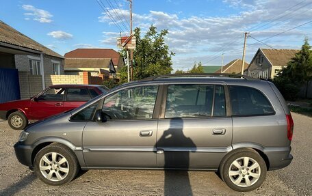 Opel Zafira A рестайлинг, 2005 год, 650 000 рублей, 3 фотография