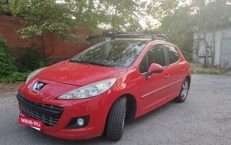 Peugeot 207 I, 2011 год, 750 000 рублей, 3 фотография