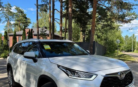 Toyota Highlander, 2025 год, 4 950 000 рублей, 2 фотография