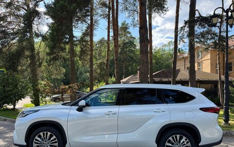 Toyota Highlander, 2025 год, 4 950 000 рублей, 4 фотография