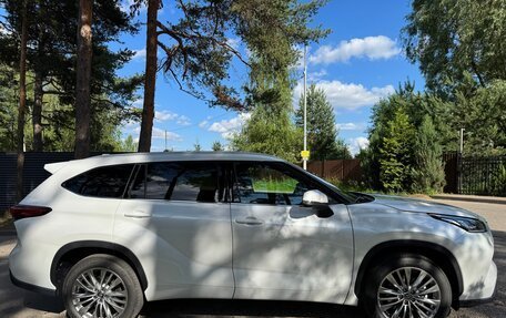 Toyota Highlander, 2025 год, 4 950 000 рублей, 3 фотография