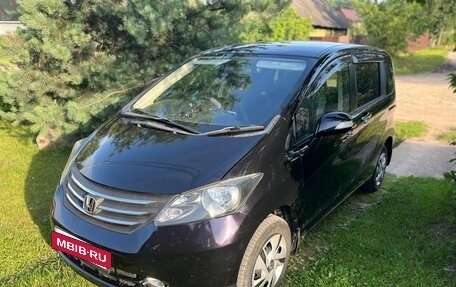 Honda Freed I, 2010 год, 1 050 000 рублей, 12 фотография