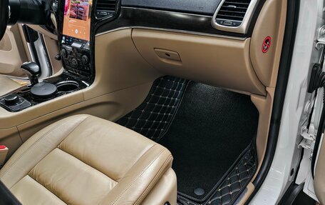 Jeep Grand Cherokee, 2013 год, 2 700 000 рублей, 15 фотография