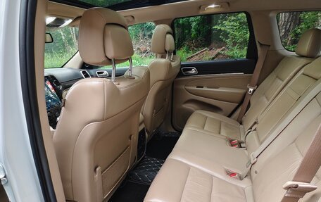 Jeep Grand Cherokee, 2013 год, 2 700 000 рублей, 19 фотография