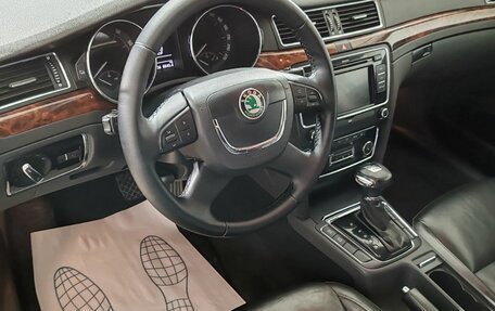 Skoda Superb III рестайлинг, 2010 год, 850 000 рублей, 12 фотография