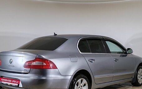 Skoda Superb III рестайлинг, 2010 год, 850 000 рублей, 5 фотография