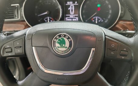 Skoda Superb III рестайлинг, 2010 год, 850 000 рублей, 16 фотография