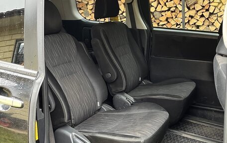 Toyota Voxy III, 2016 год, 1 400 000 рублей, 12 фотография