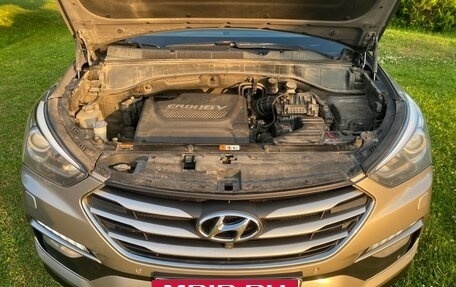 Hyundai Santa Fe III рестайлинг, 2016 год, 2 300 000 рублей, 26 фотография