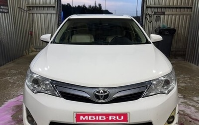 Toyota Camry, 2012 год, 1 100 000 рублей, 1 фотография