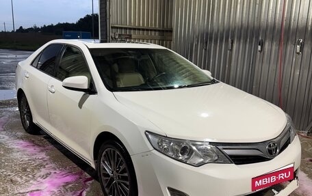 Toyota Camry, 2012 год, 1 100 000 рублей, 5 фотография