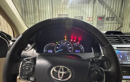 Toyota Camry, 2012 год, 1 100 000 рублей, 17 фотография