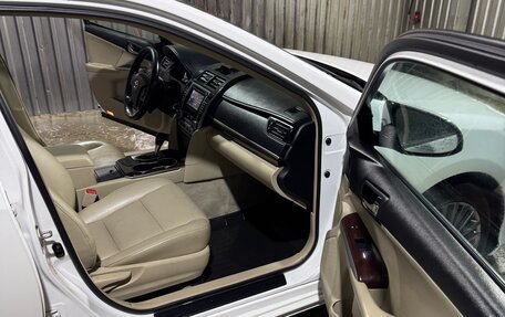 Toyota Camry, 2012 год, 1 100 000 рублей, 23 фотография
