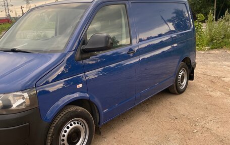Volkswagen Transporter T5 рестайлинг, 2011 год, 1 450 000 рублей, 2 фотография
