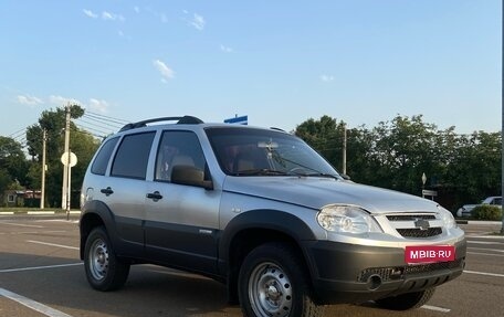 Chevrolet Niva I рестайлинг, 2012 год, 580 000 рублей, 1 фотография