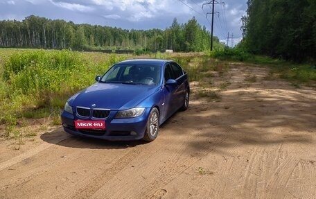 BMW 3 серия, 2007 год, 1 050 000 рублей, 1 фотография