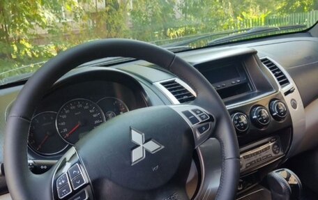 Mitsubishi Pajero Sport II рестайлинг, 2008 год, 1 600 000 рублей, 4 фотография