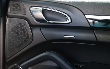 Porsche Cayenne III, 2015 год, 4 199 000 рублей, 14 фотография