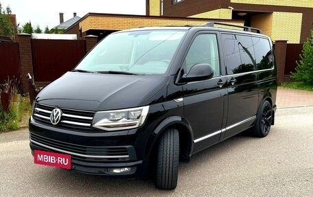 Volkswagen Multivan T6 рестайлинг, 2015 год, 4 250 000 рублей, 3 фотография