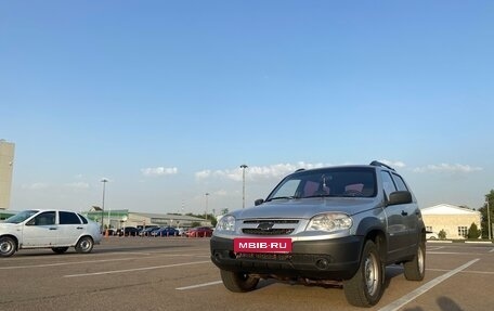 Chevrolet Niva I рестайлинг, 2012 год, 580 000 рублей, 2 фотография