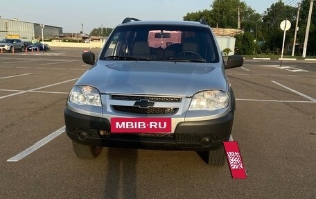 Chevrolet Niva I рестайлинг, 2012 год, 580 000 рублей, 4 фотография