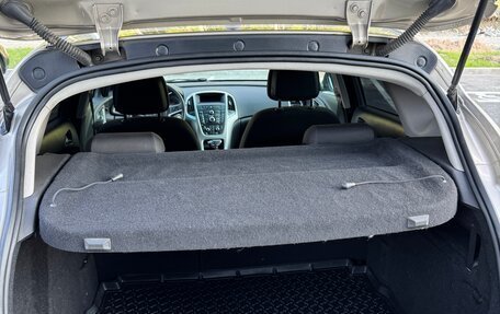 Opel Astra J, 2011 год, 770 000 рублей, 10 фотография