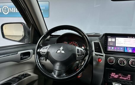 Mitsubishi Pajero Sport II рестайлинг, 2013 год, 1 413 000 рублей, 19 фотография