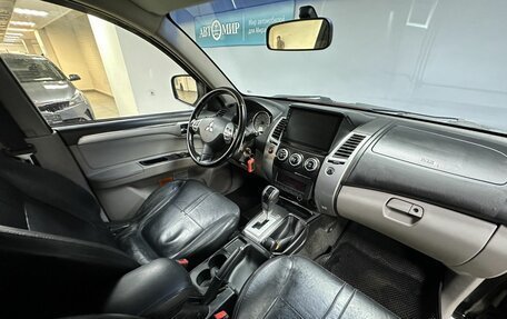 Mitsubishi Pajero Sport II рестайлинг, 2013 год, 1 413 000 рублей, 18 фотография