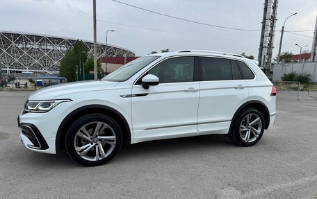 Volkswagen Tiguan II, 2021 год, 3 750 000 рублей, 2 фотография