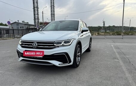 Volkswagen Tiguan II, 2021 год, 3 750 000 рублей, 4 фотография