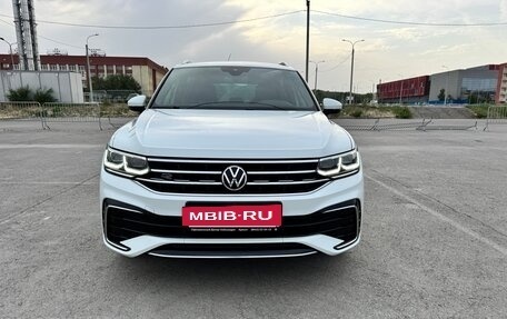 Volkswagen Tiguan II, 2021 год, 3 750 000 рублей, 10 фотография