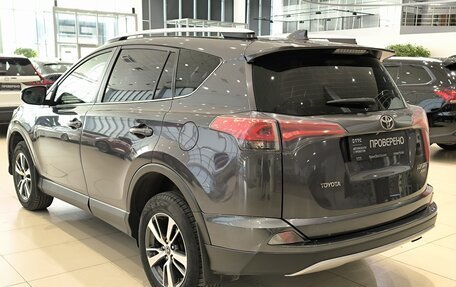 Toyota RAV4, 2016 год, 1 650 000 рублей, 8 фотография