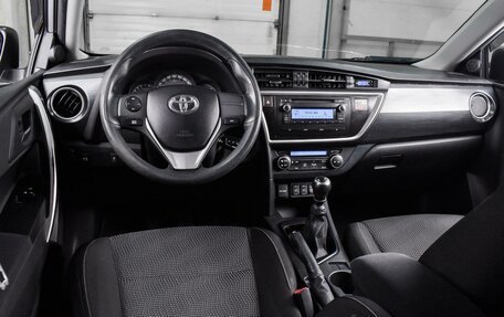 Toyota Auris II, 2013 год, 1 148 000 рублей, 6 фотография