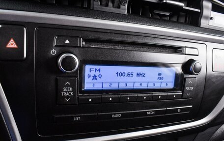 Toyota Auris II, 2013 год, 1 148 000 рублей, 13 фотография