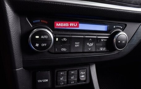 Toyota Auris II, 2013 год, 1 148 000 рублей, 12 фотография